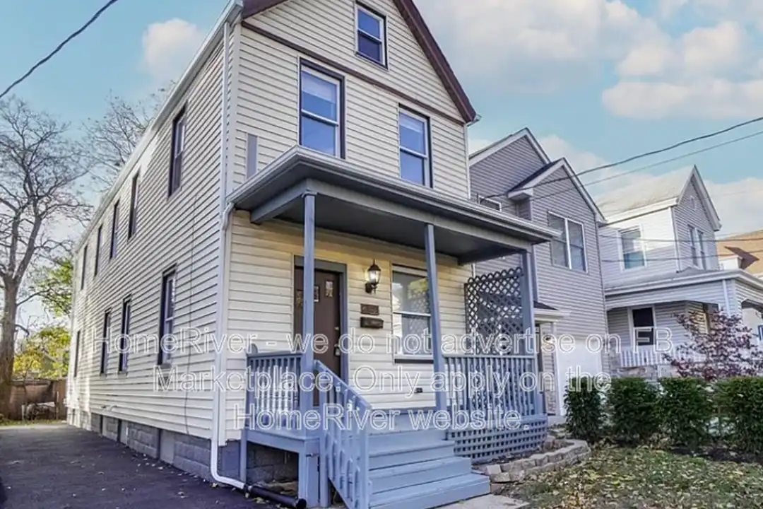 5121 Silver St – photo 1 of 16