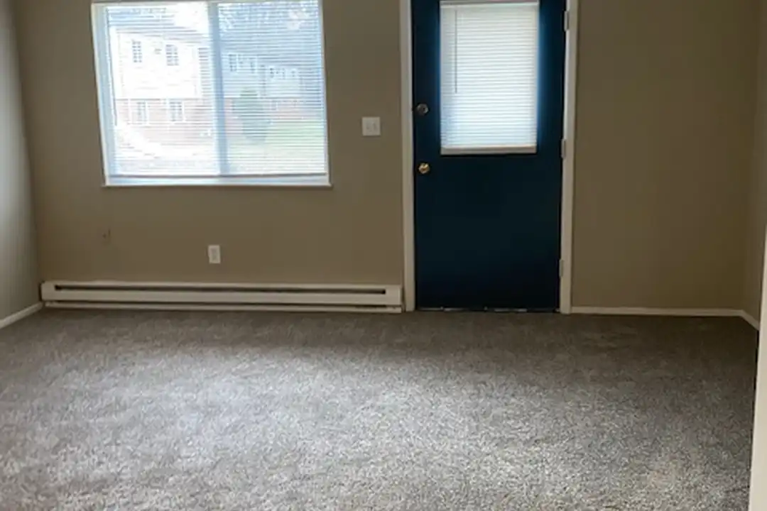 116 Gluck St – photo 1