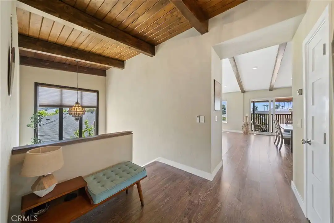 215 Monterey Dr - View 6