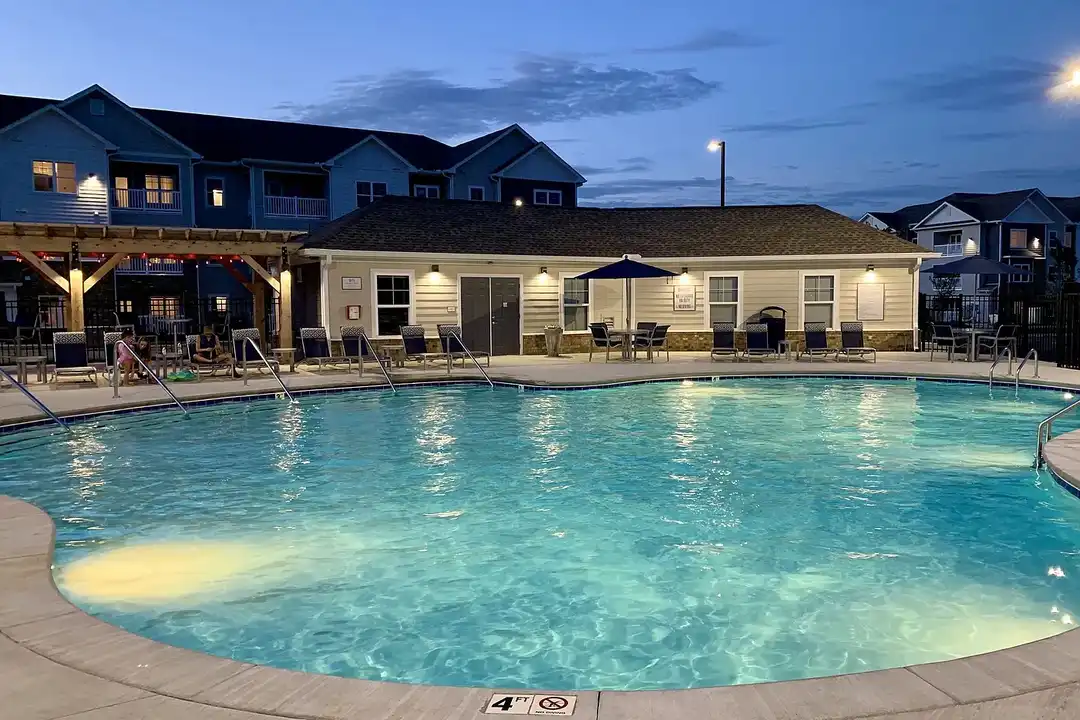 Anthem at Creekside – photo 1 of 8