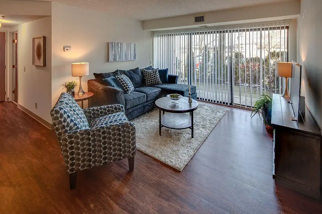 Kensington Place Apartments – photo 1