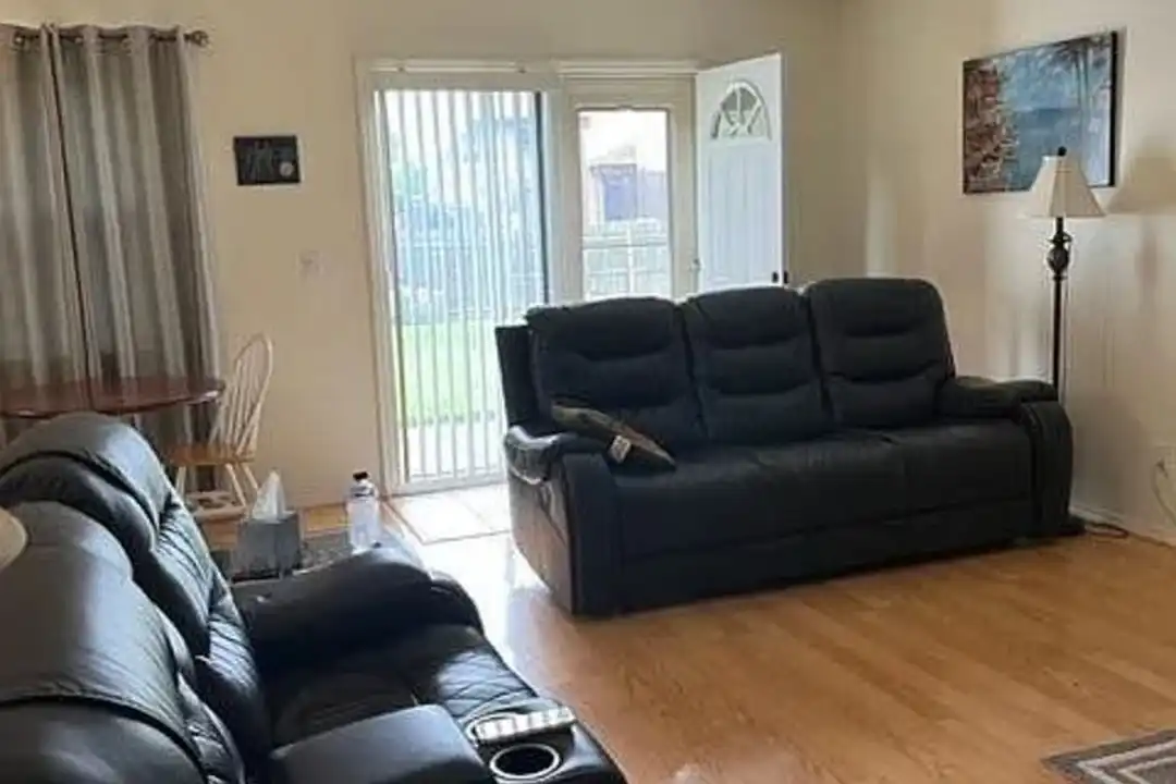 6523 Tulip Tree Ct – photo 1
