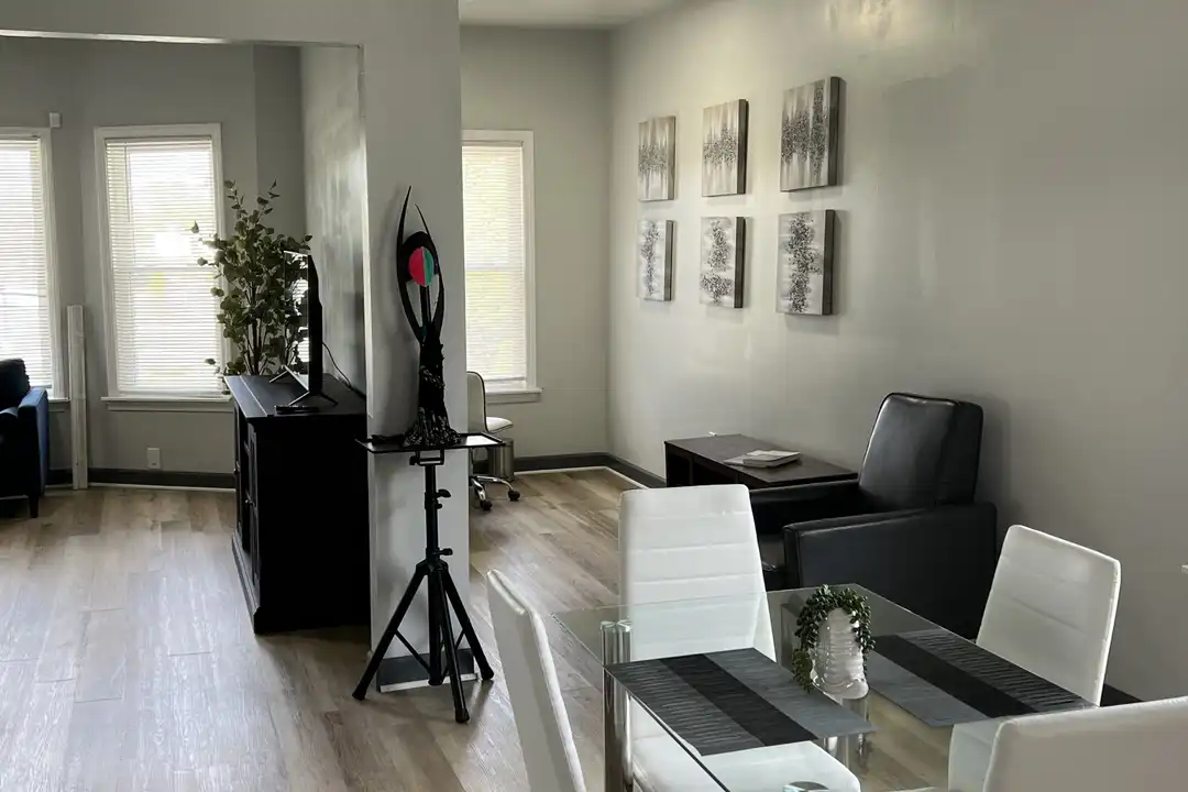 6077 Linwood St unit 6077 - View 3