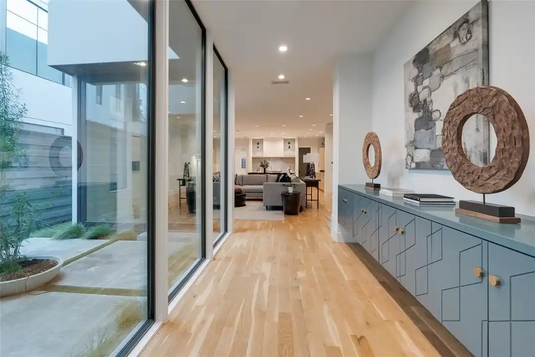 House in Dallas - View 5
