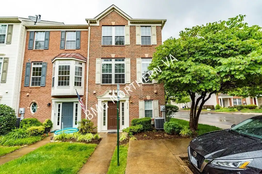 5819 Pearson Ln – photo 1
