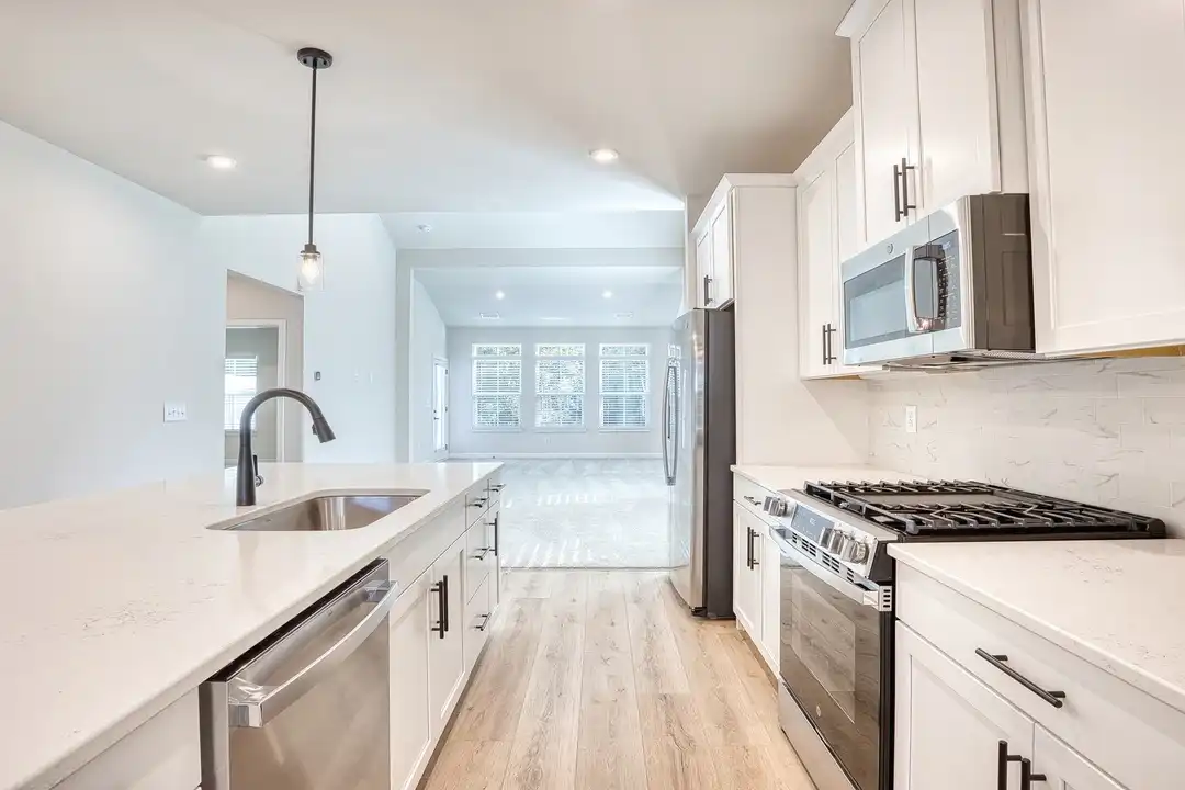 2520 Evander Dr - View 2