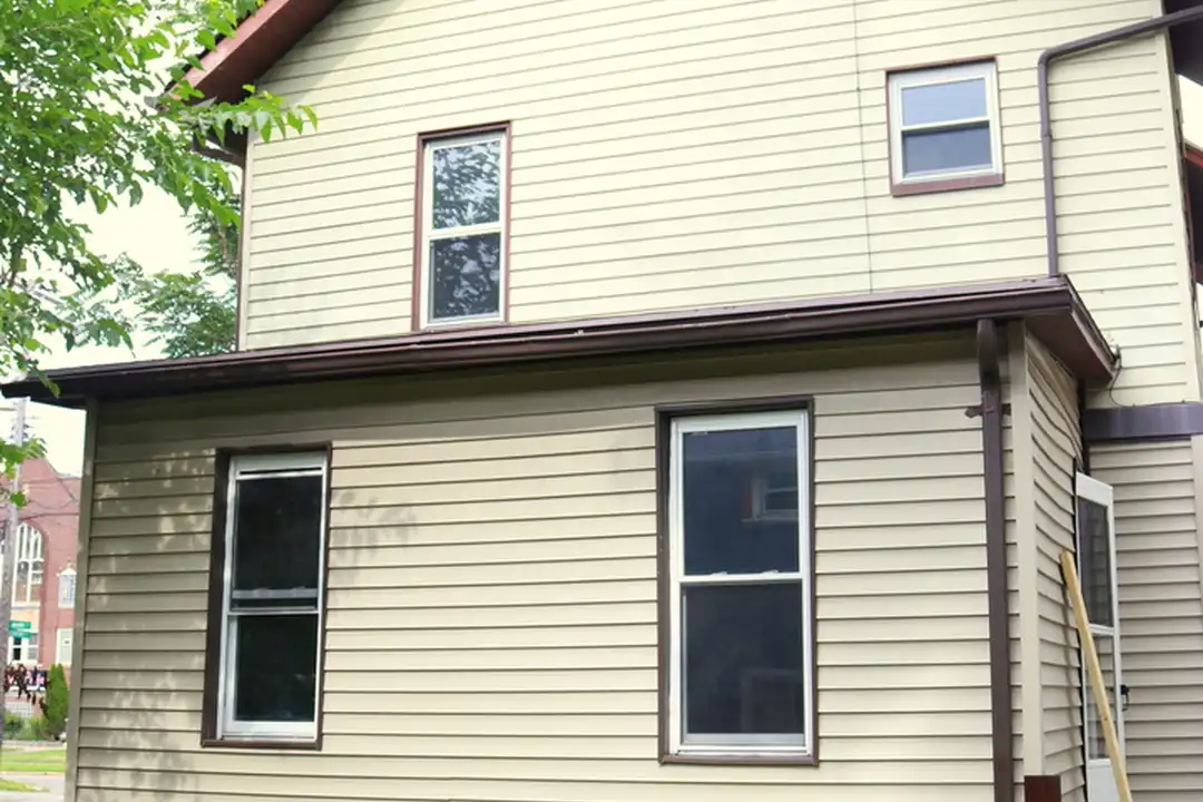 796 Brown St – photo 1