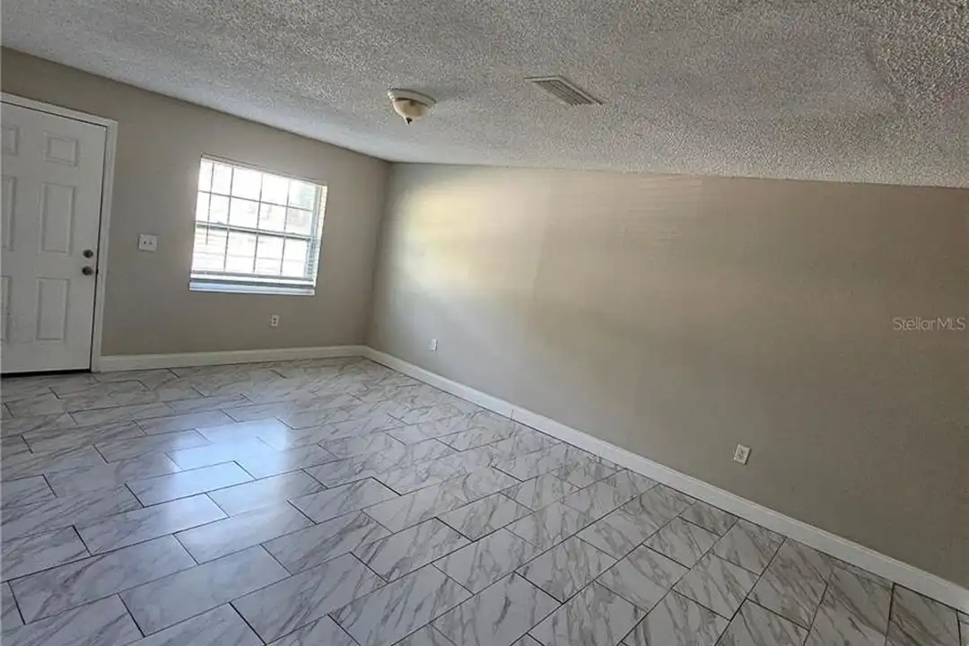 House in Leesburg - View 4