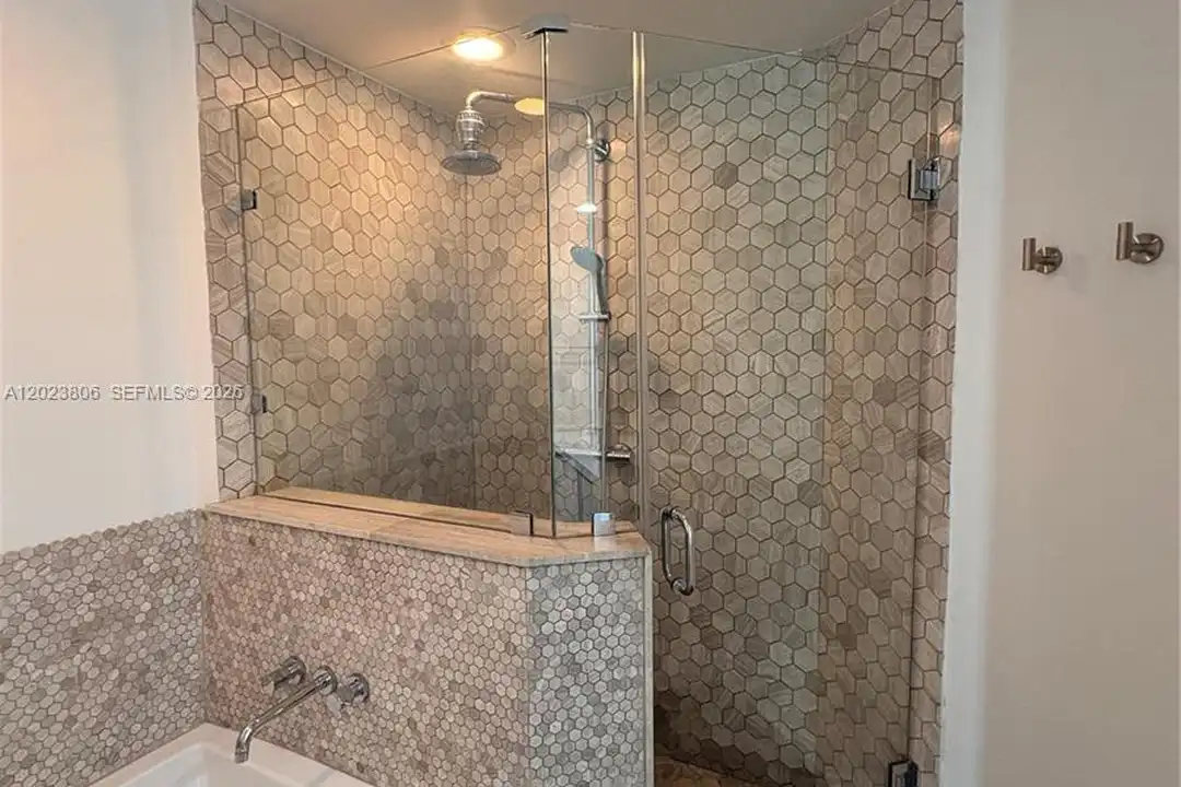 55 SE 6th St unit 1710 - More