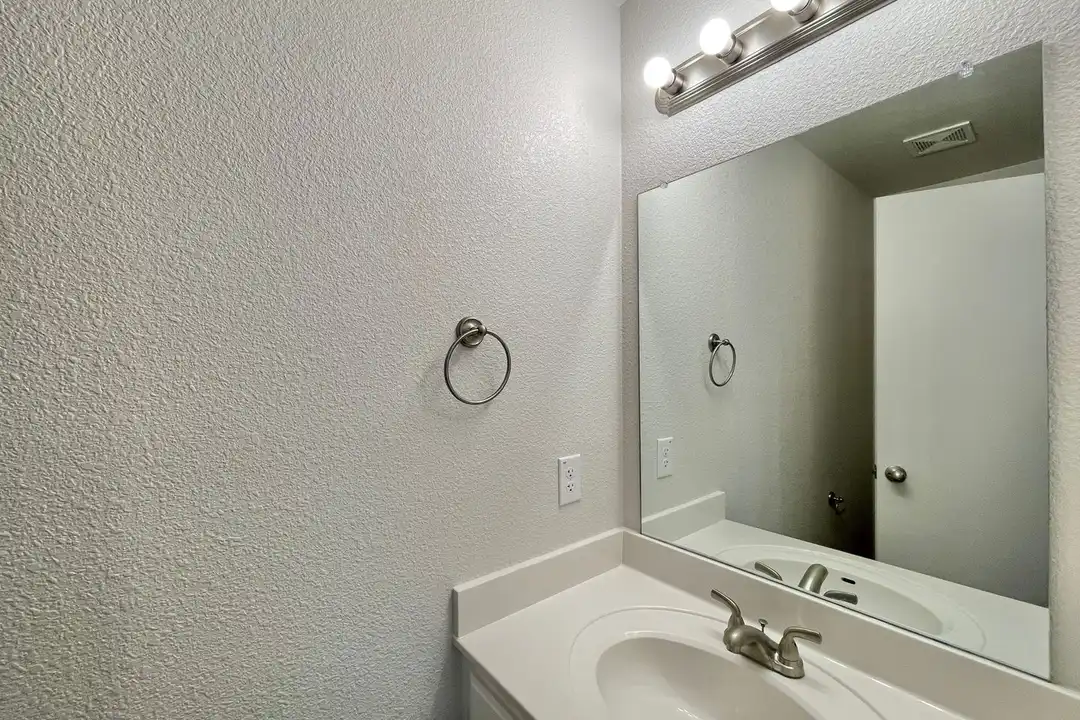 1708 Castroville Trl unit 1708 B Castroville - View 3