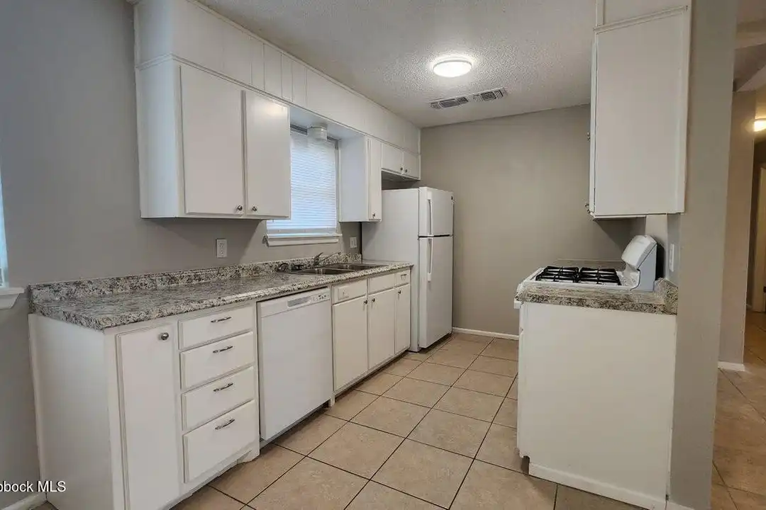 4530 Marshall St - View 5