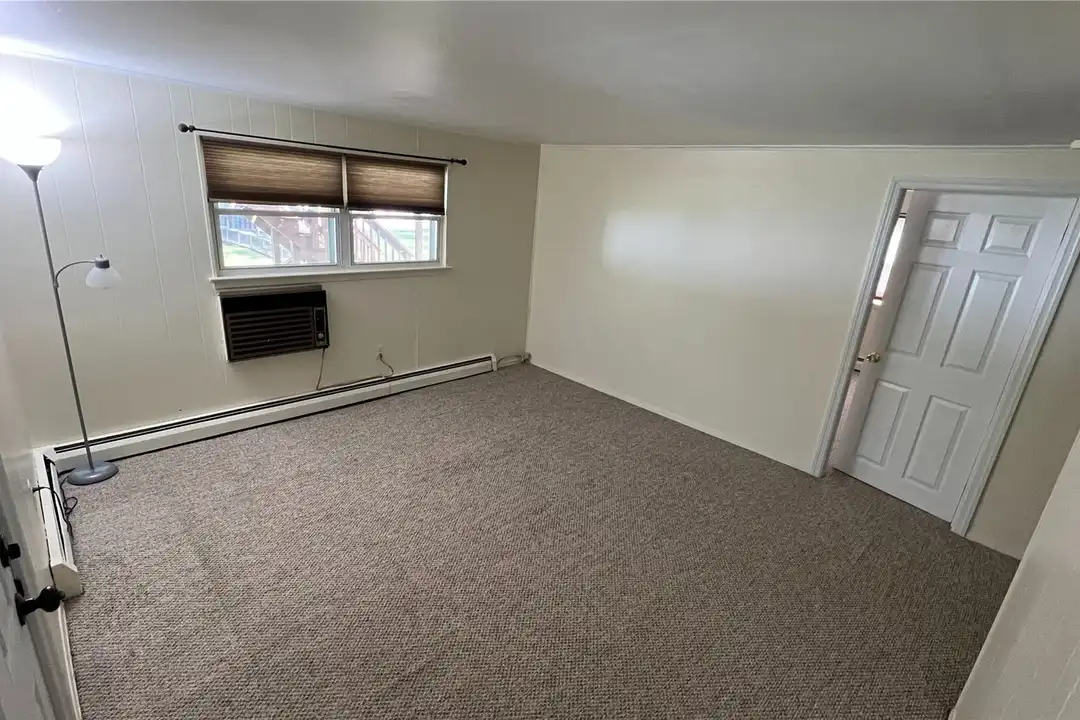 39 Altmar Ave – photo 1 of 15