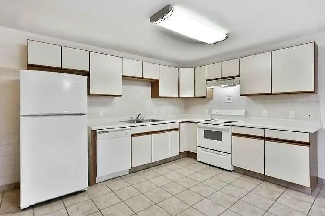 1410 Rollins Ave SE – pohled 2