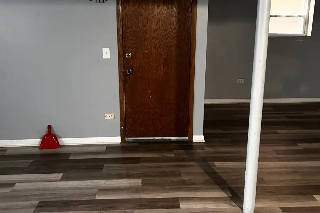 295 Crandon Ave unit Garden - More