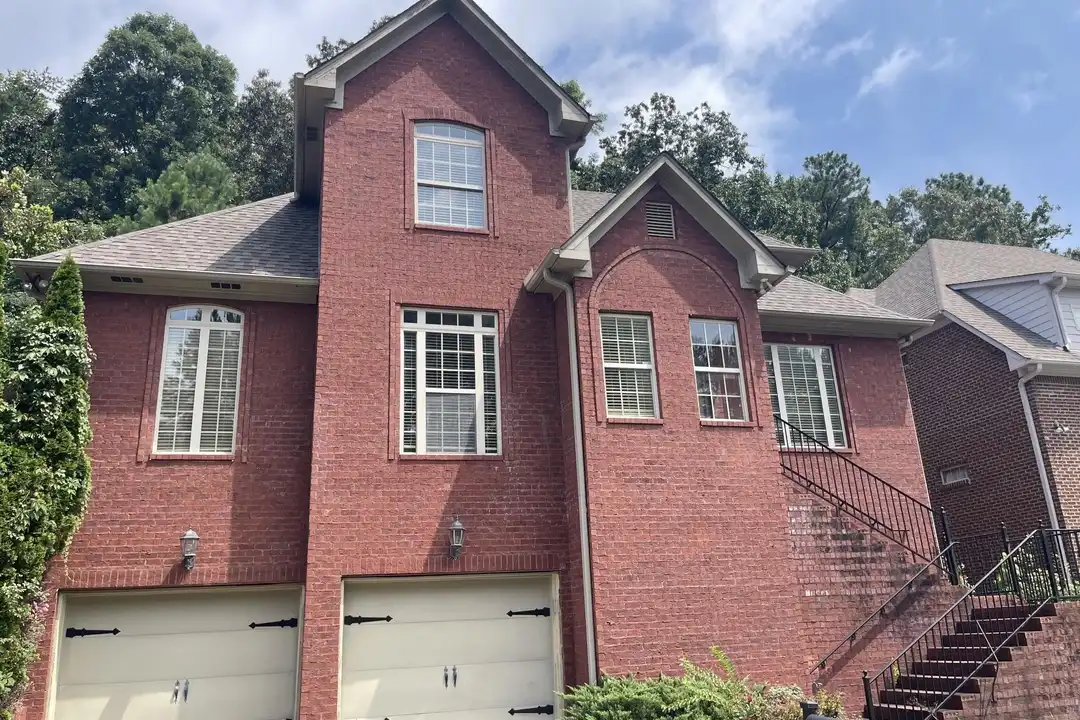 208 Castlehill Dr – photo 1