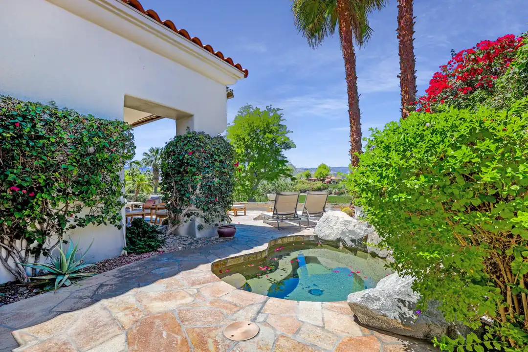 701 Indian Ridge Dr - View 3