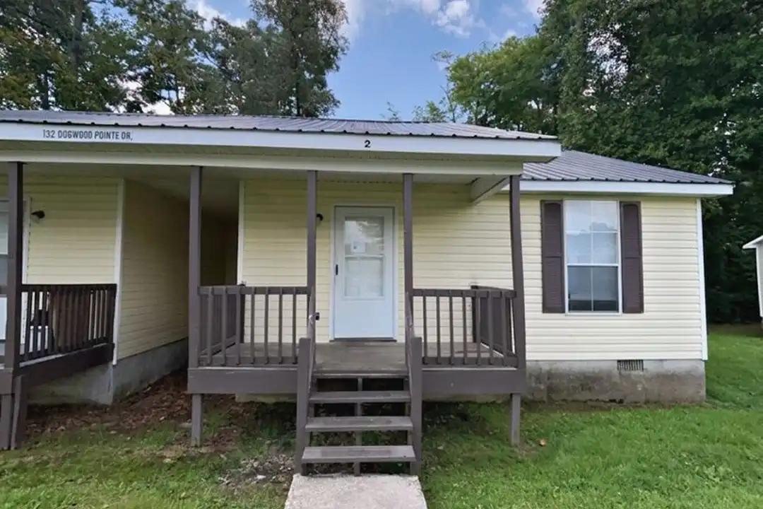 132 Dogwood Pointe Dr – photo 1 of 10
