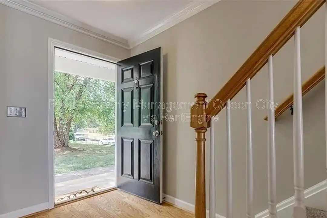 Apartment in Charlotte - View 2