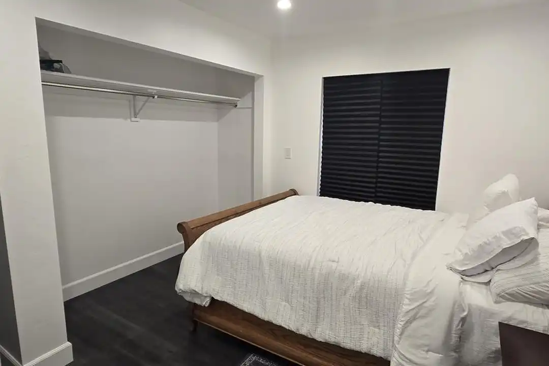 530 W 3rd St unit A - View 2