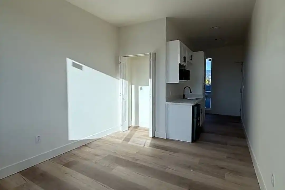 Poets Place Apartment - View 4