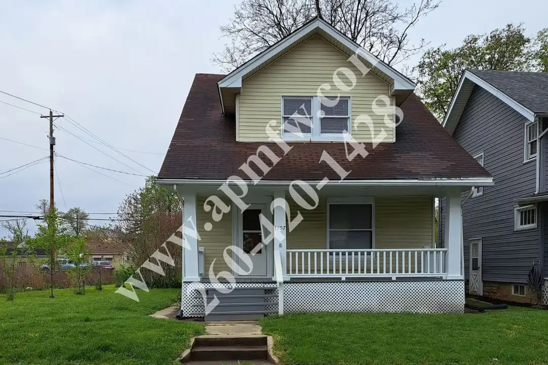 1707 Bayer Ave – photo 1