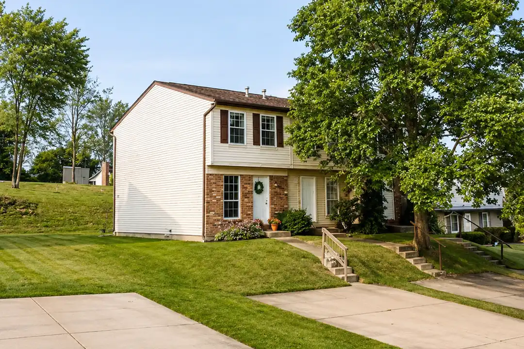 1245 Green Valley Dr unit 1245-B – photo 1 of 9