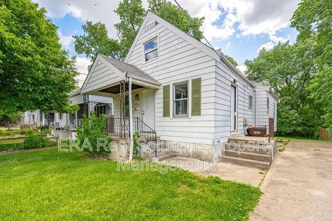 7032 La Boiteaux Ave – photo 1 of 45