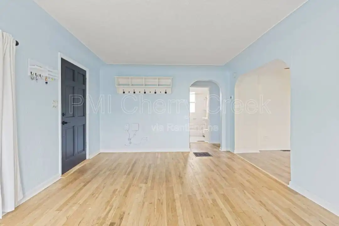 156 S Newton St unit A – pohled 6