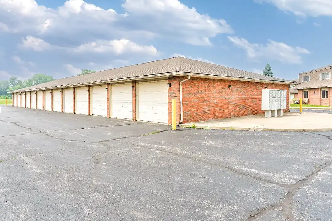 Ridgewood Court – photo 1 of 6