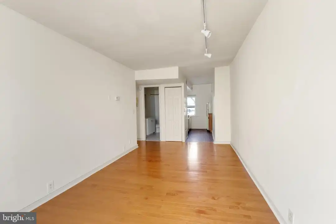 Apartment in Philadelphia - More