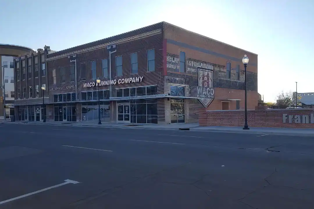 700 Franklin Ave – photo 1