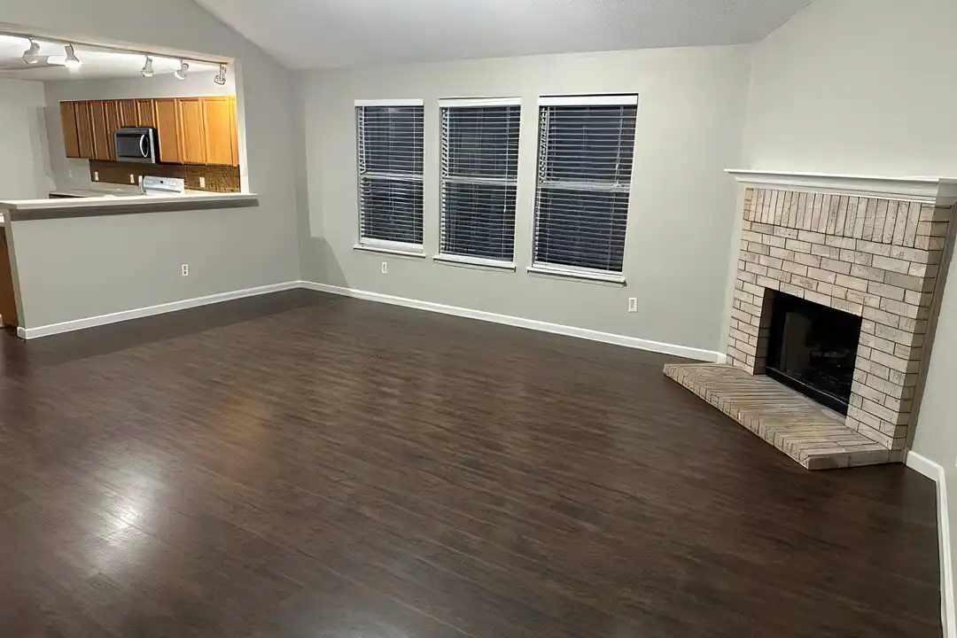 9328 Goldenview Dr - View 2