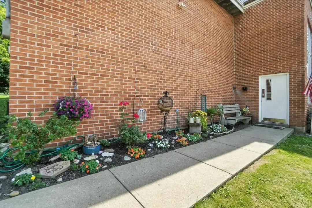 506 Main St unit 6 – photo 1 of 6