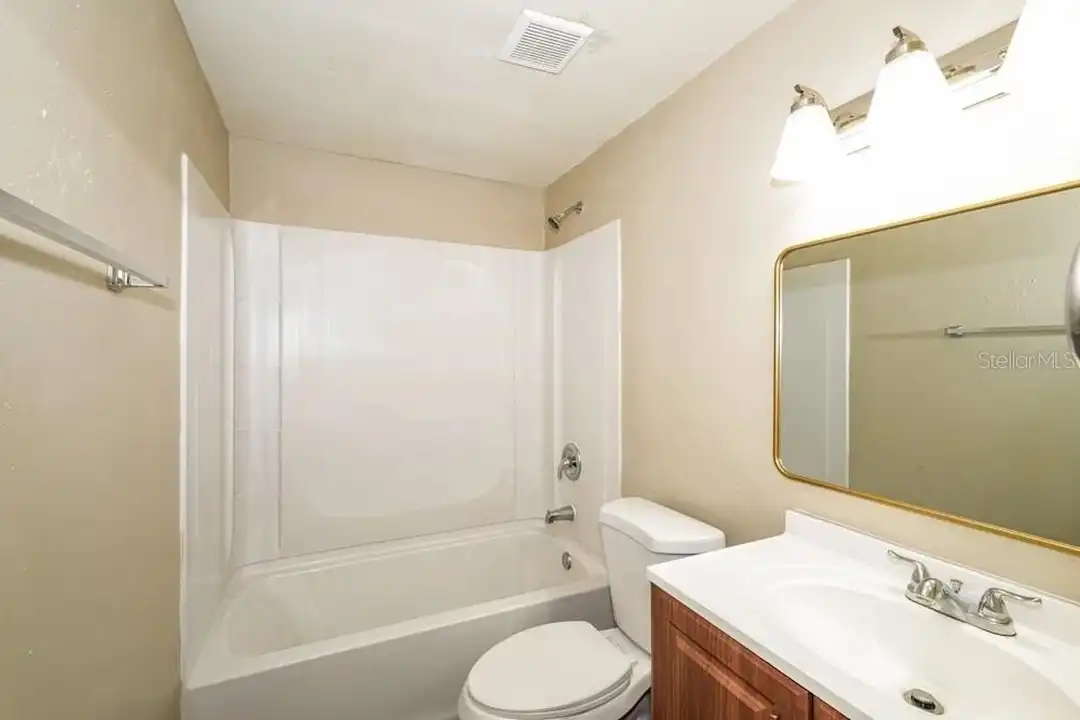 6405 Regatta Ct - View 6