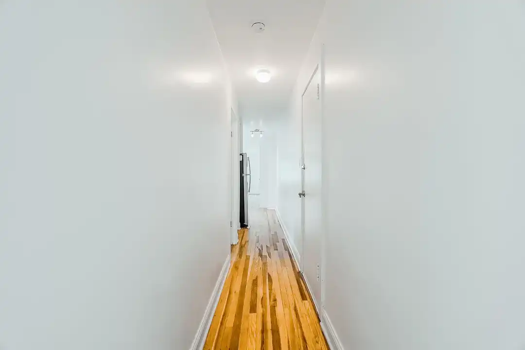 10600 Clifton – photo 1