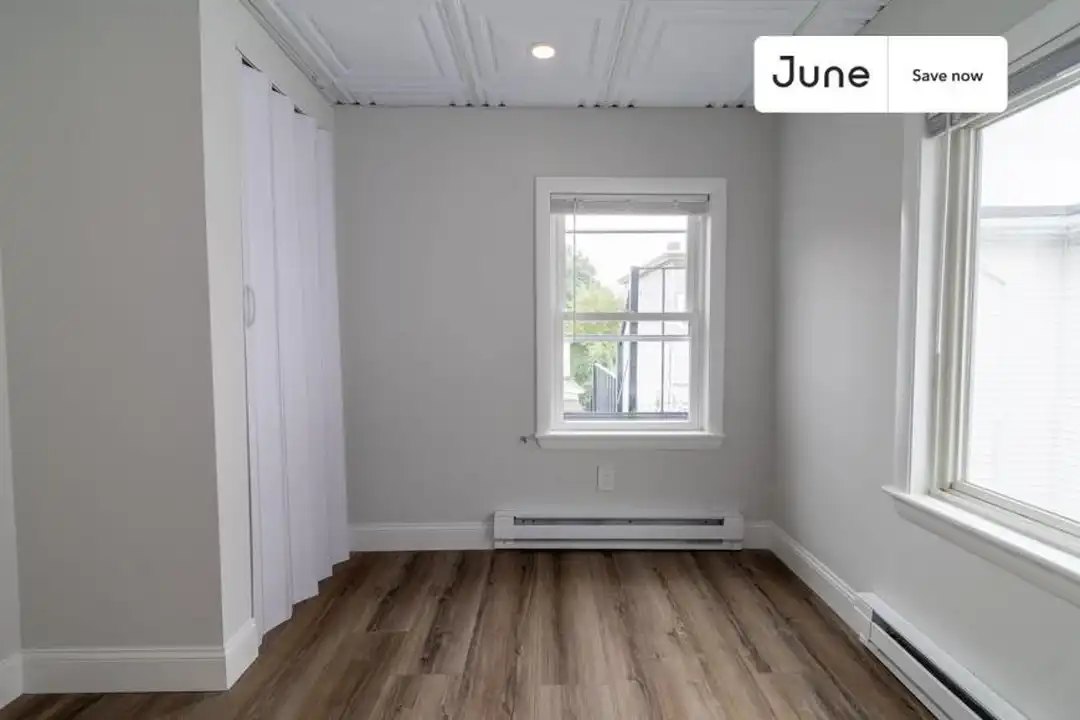 102 Cross St - View 6
