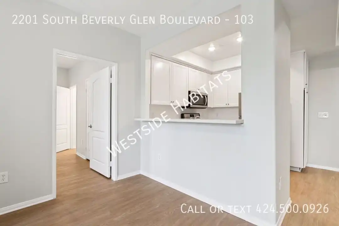 2201 S Beverly Glen Blvd - View 5