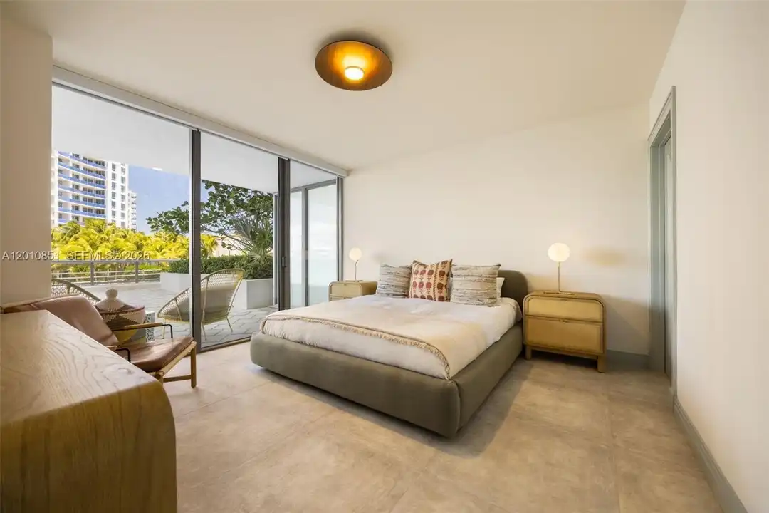 5875 Collins Ave #503 - More