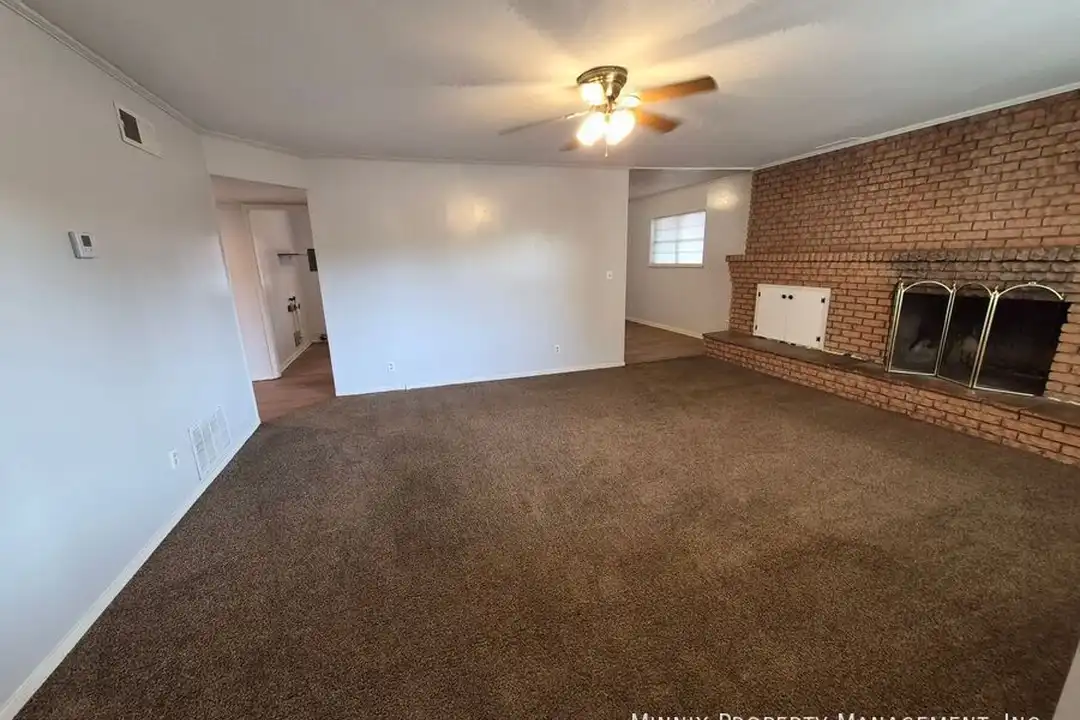 4226 SW 2nd Ave - View 3