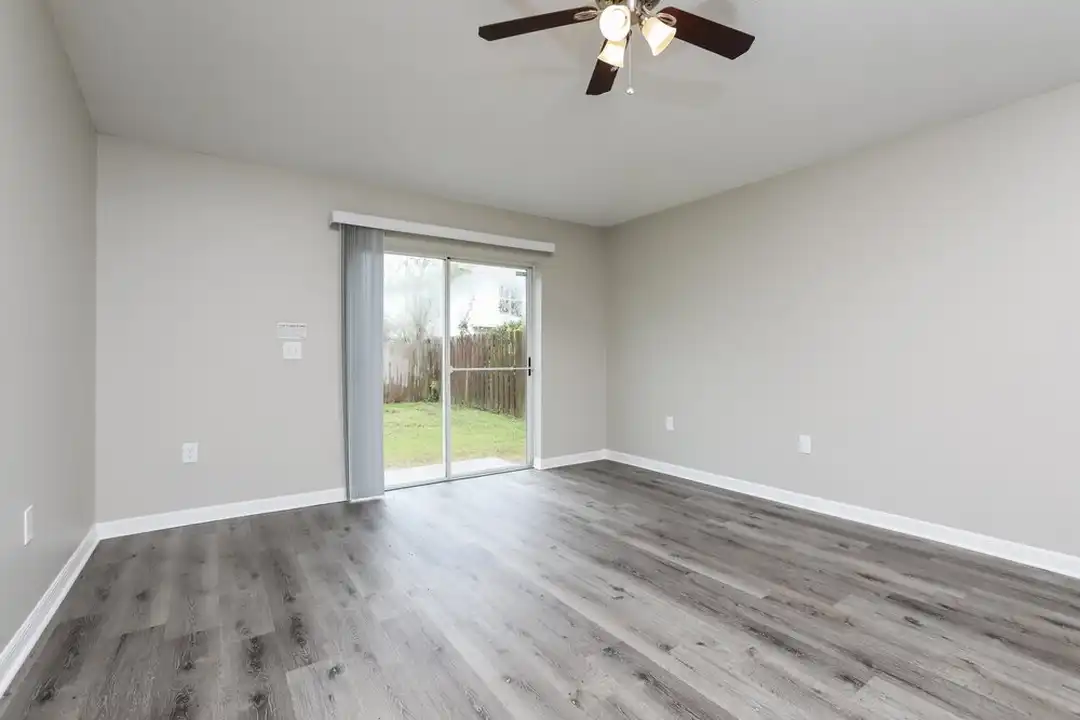 3536 Stonefield Dr - View 4