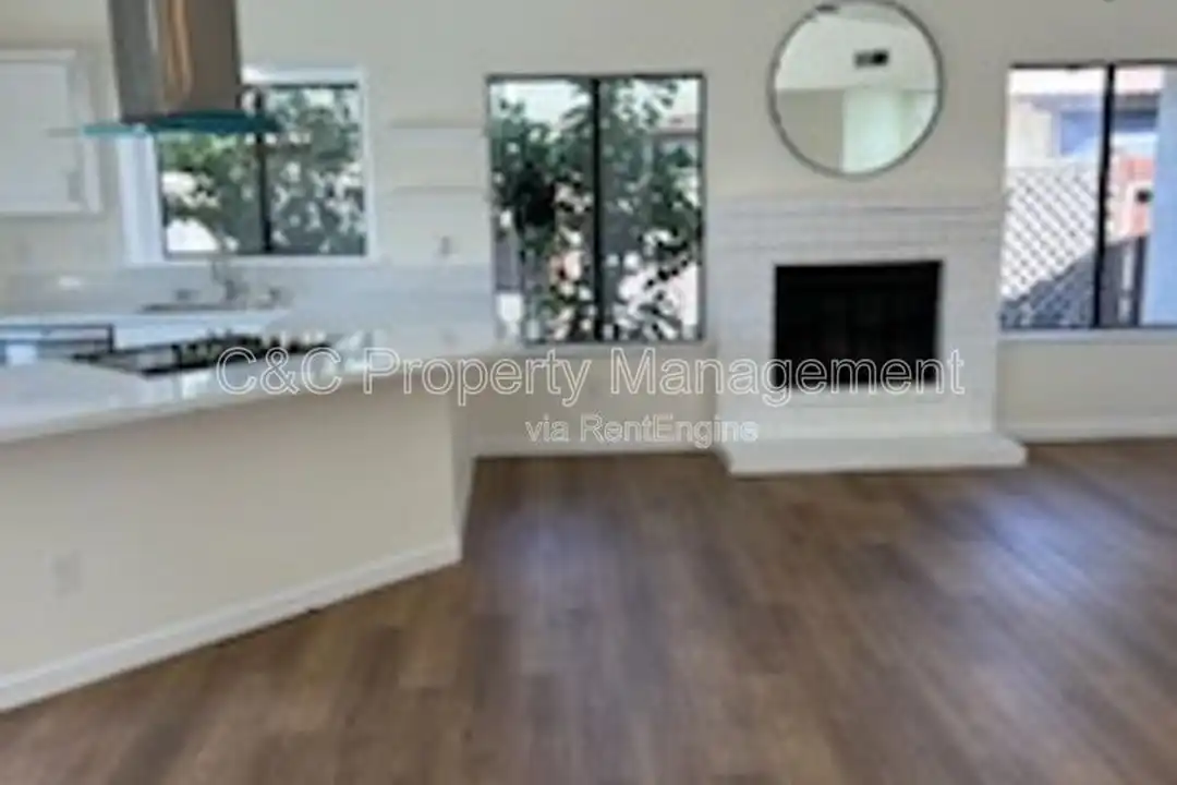 8912 Carvalho Ct - View 3