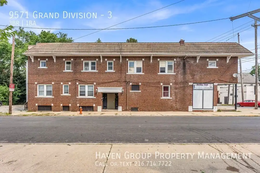 9571 Grand Division Ave – photo 1