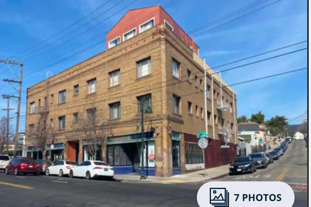 3524 Foothill Blvd unit 16 – photo 1