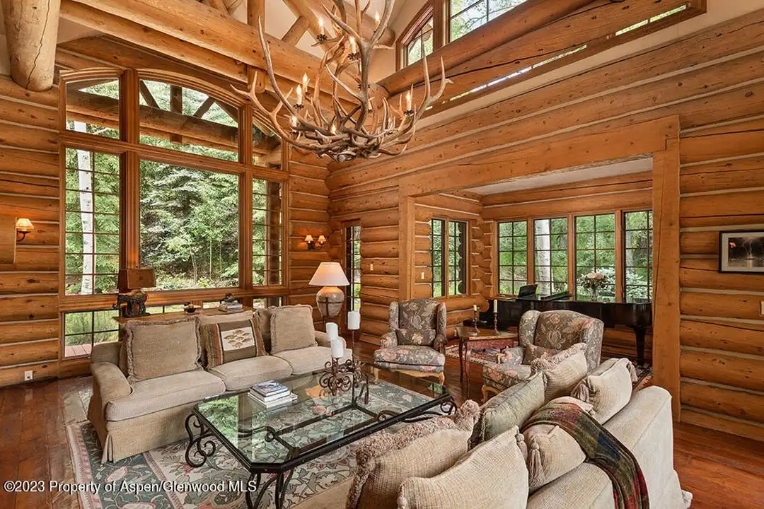 730 Bay St - View 5