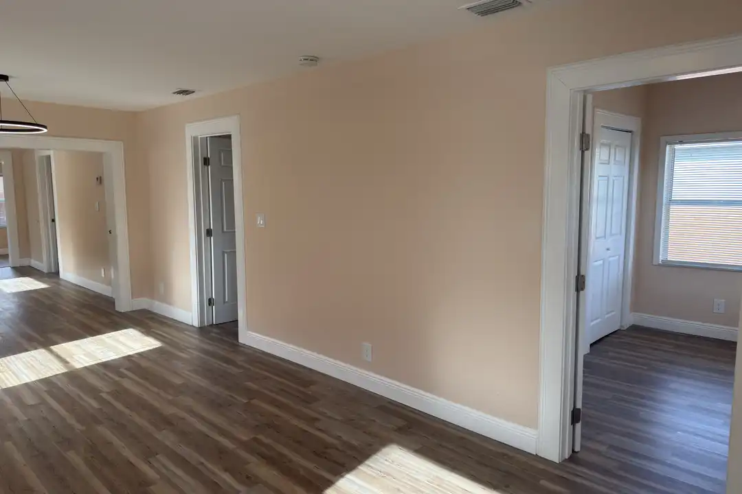 2514 W St John St – pohled 5