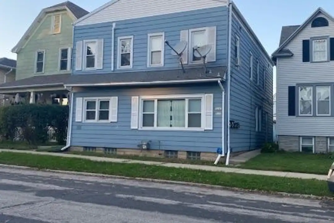 3658 E Munkwitz Ave unit 2 – photo 1 of 5