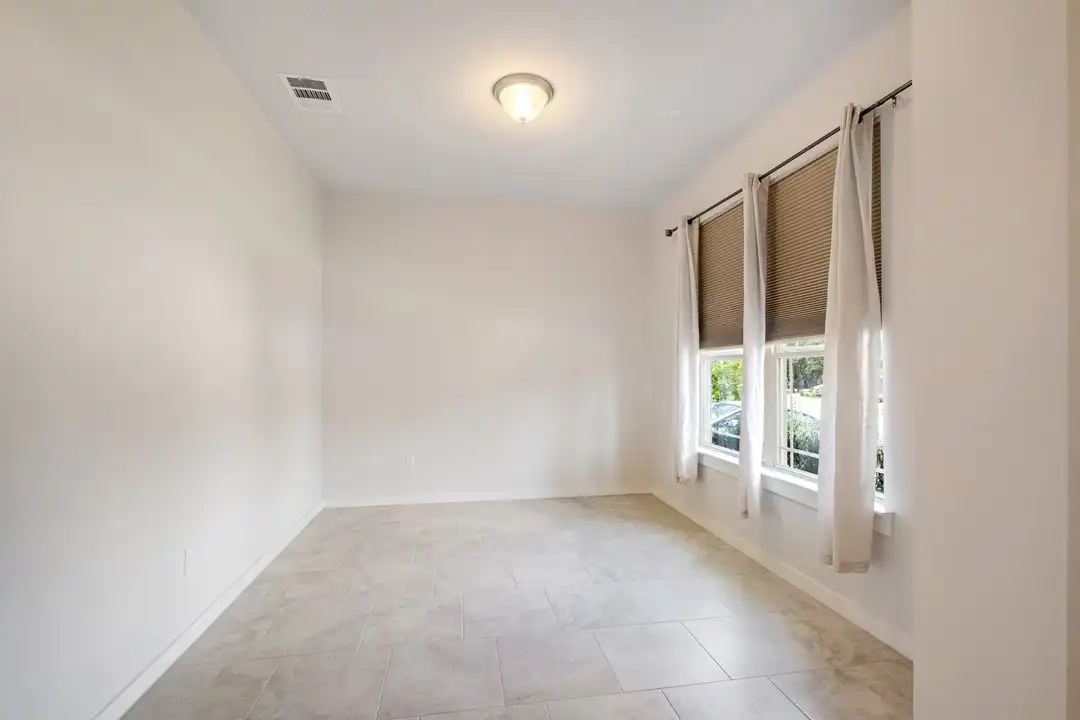 228 Trellis Blvd - View 5