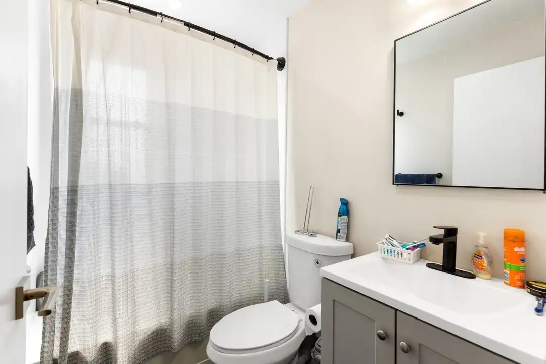 3 Transit St unit 3 - More