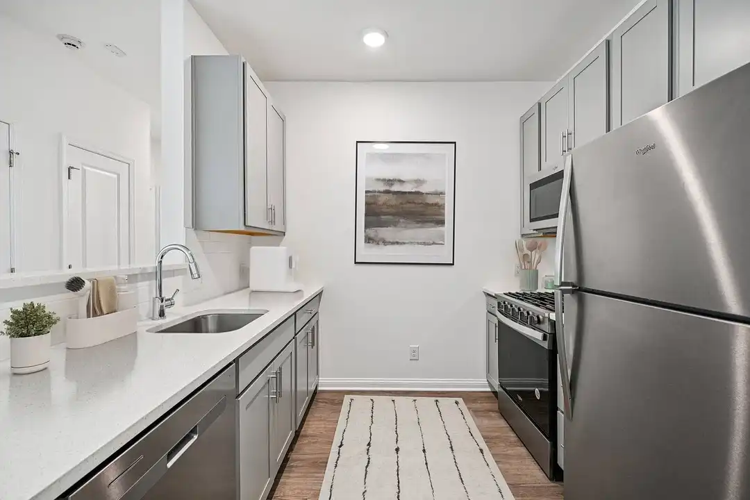 Laurel Green Apartments - View 4