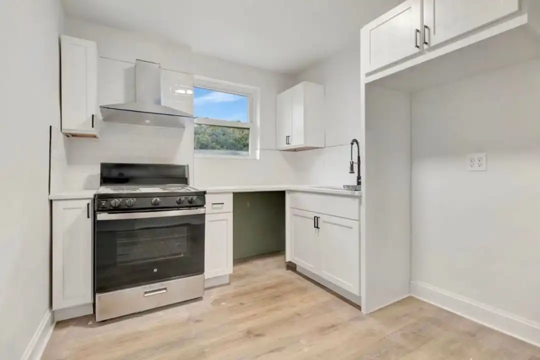 7211 Maryland Ave – photo 1